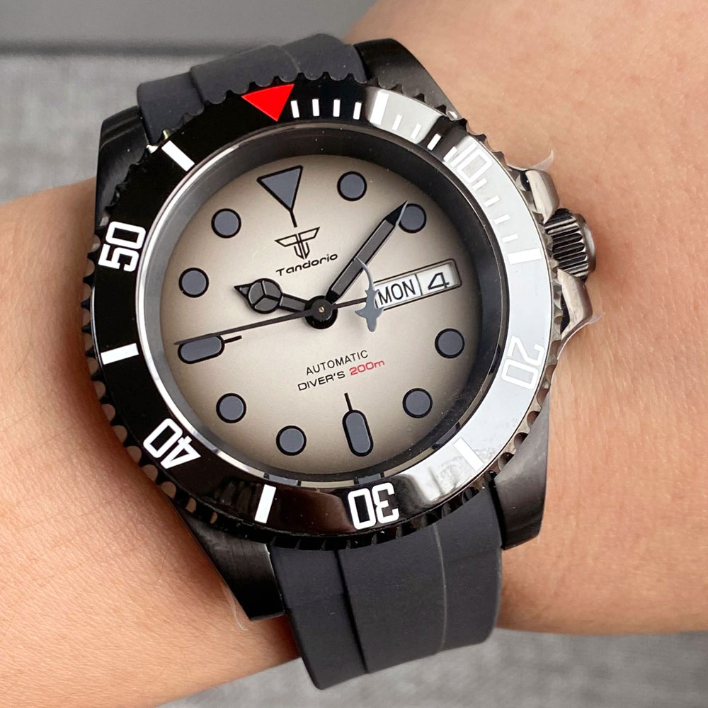 Tandorio 200M Waterproof NH36A - đánh giá và giá Rubber Strap Diver