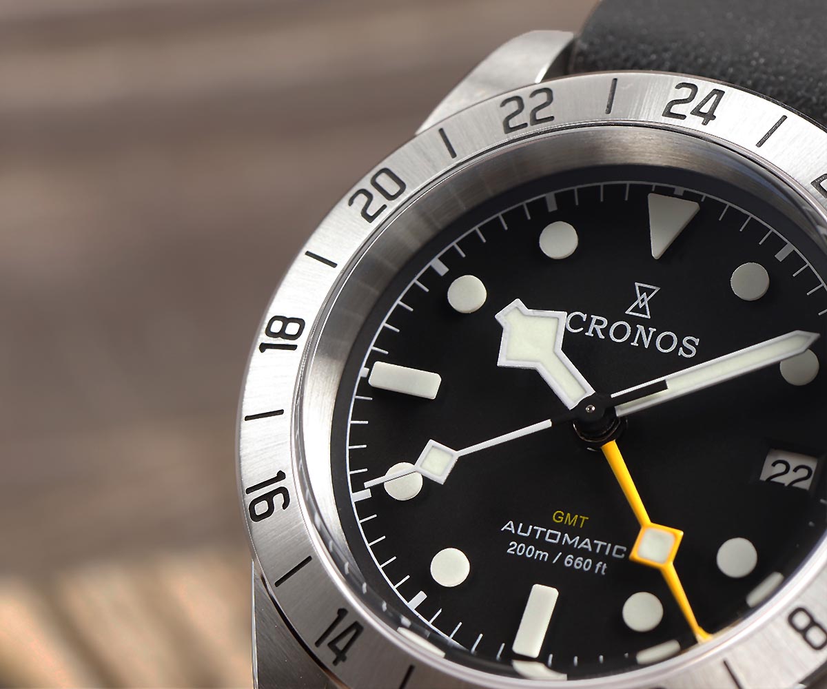 Cronos Vintage GMT 39mm NH34 A - đánh giá và giá Tropic Strap Vintage